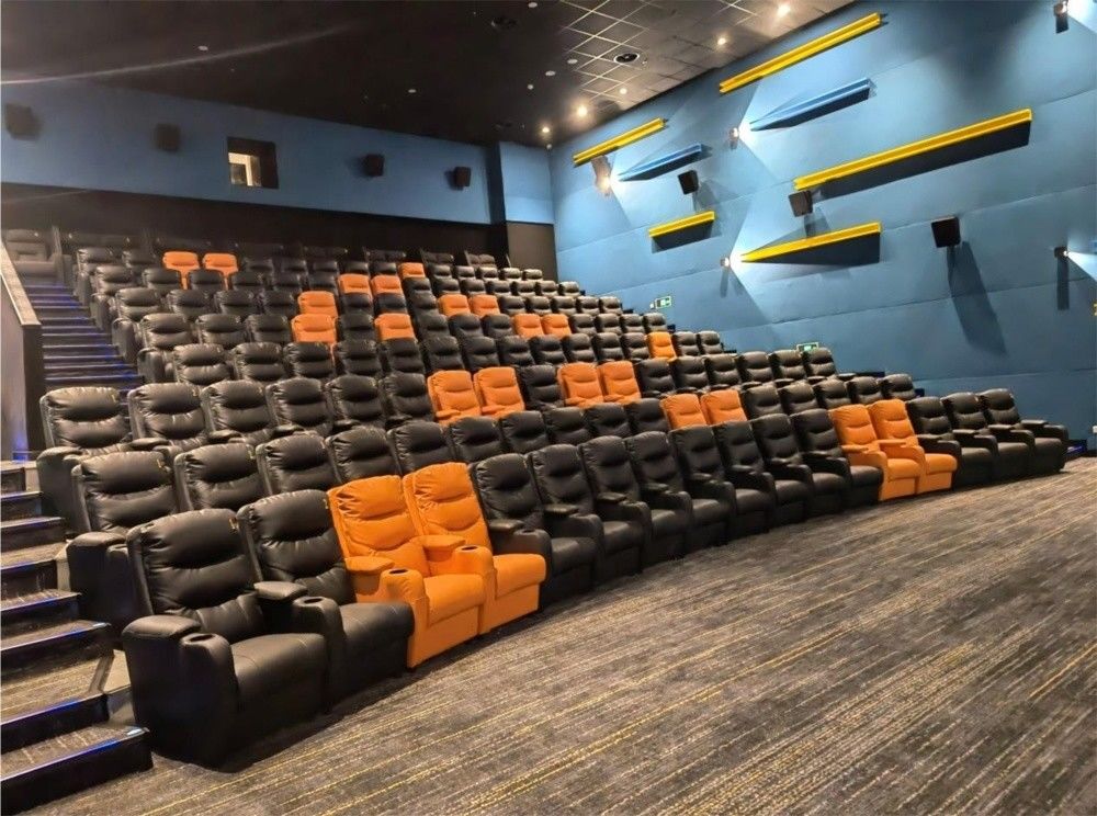 Moderno diseño estilo teatro sillas de cine para el auditorio de sala de teatro embalaje de correo