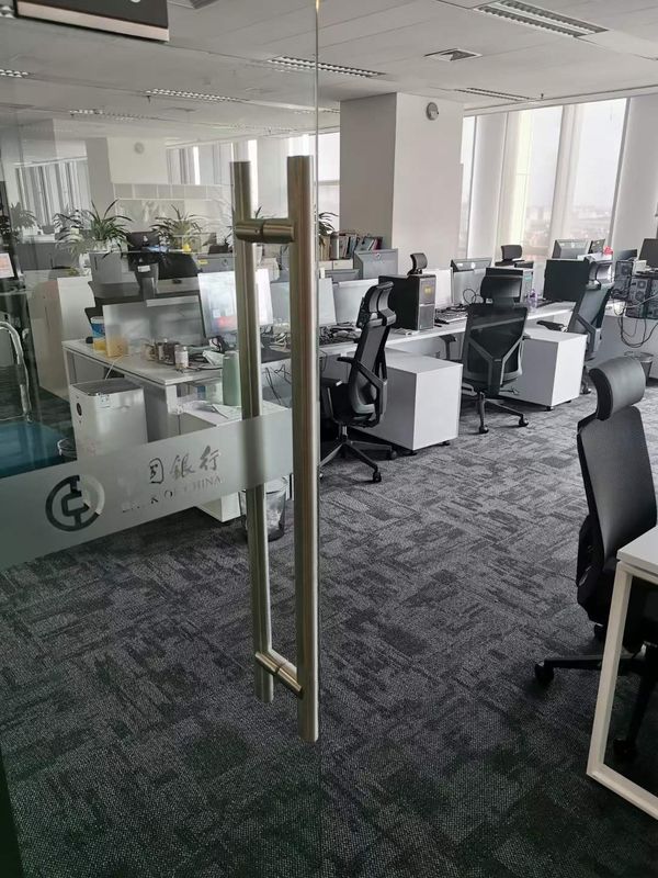 Silla de oficina ajustable con respaldo lumbar